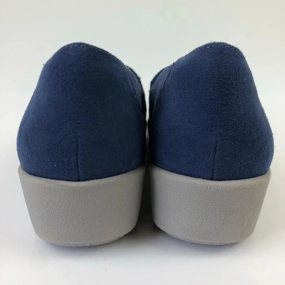 Easy Spirit Kimmie Laser Cut Out Memory‎ Foam Shoes